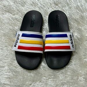 adidas Boys Size 1 Tricolor Striped Slides